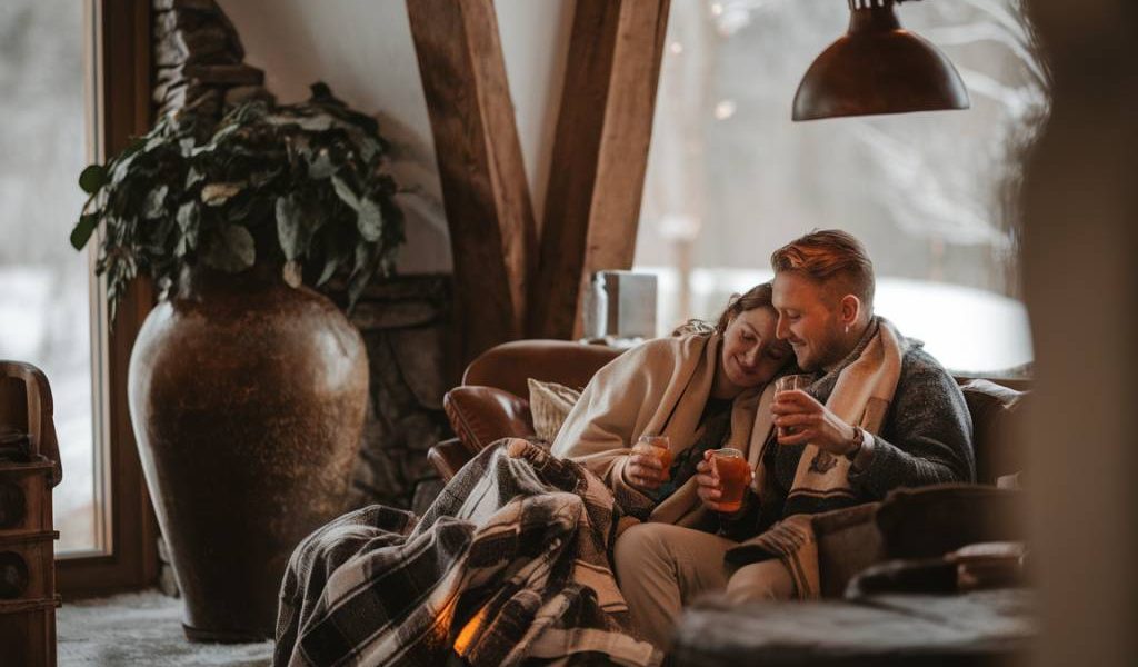 Flitterwochen in Finnland: Romantik vor dem Kamin und Polarlichter erleben